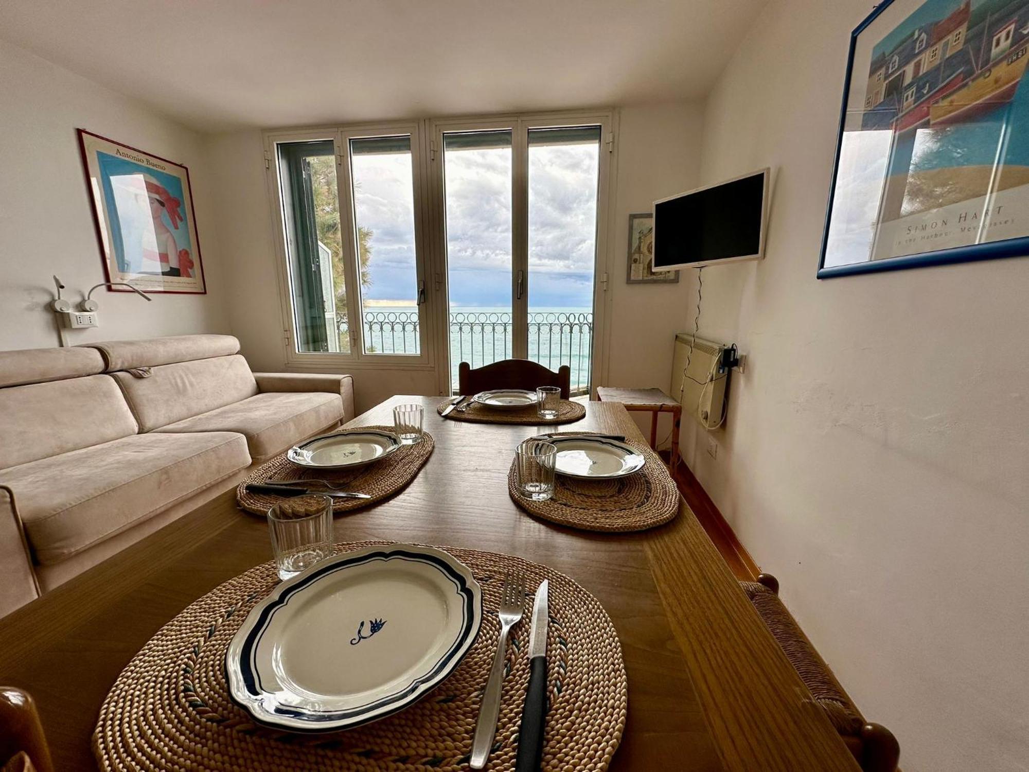 Bellavista Appartamento Sul Mare Alassio Exterior photo